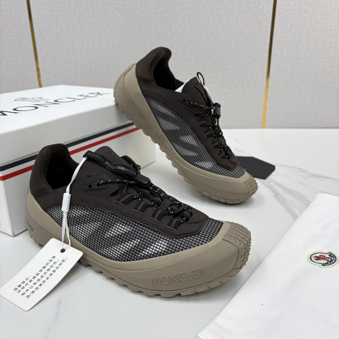 💋💍Moncle* 蒙-口 新品上新 男士运动鞋 官方 此款套穿式运动鞋的灵感源自品牌DNA,加衬元素源自 💋💍Moncle* 蒙-口 新品上新 男士运动鞋 官方 此款套穿式运动鞋的灵感源自品牌DNA,加衬元素源自