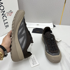 💋💍Moncle* 蒙-口 新品上新 男士运动鞋 官方 此款套穿式运动鞋的灵感源自品牌DNA,加衬元素源自 💋💍Moncle* 蒙-口 新品上新 男士运动鞋 官方 此款套穿式运动鞋的灵感源自品牌DNA,加衬元素源自