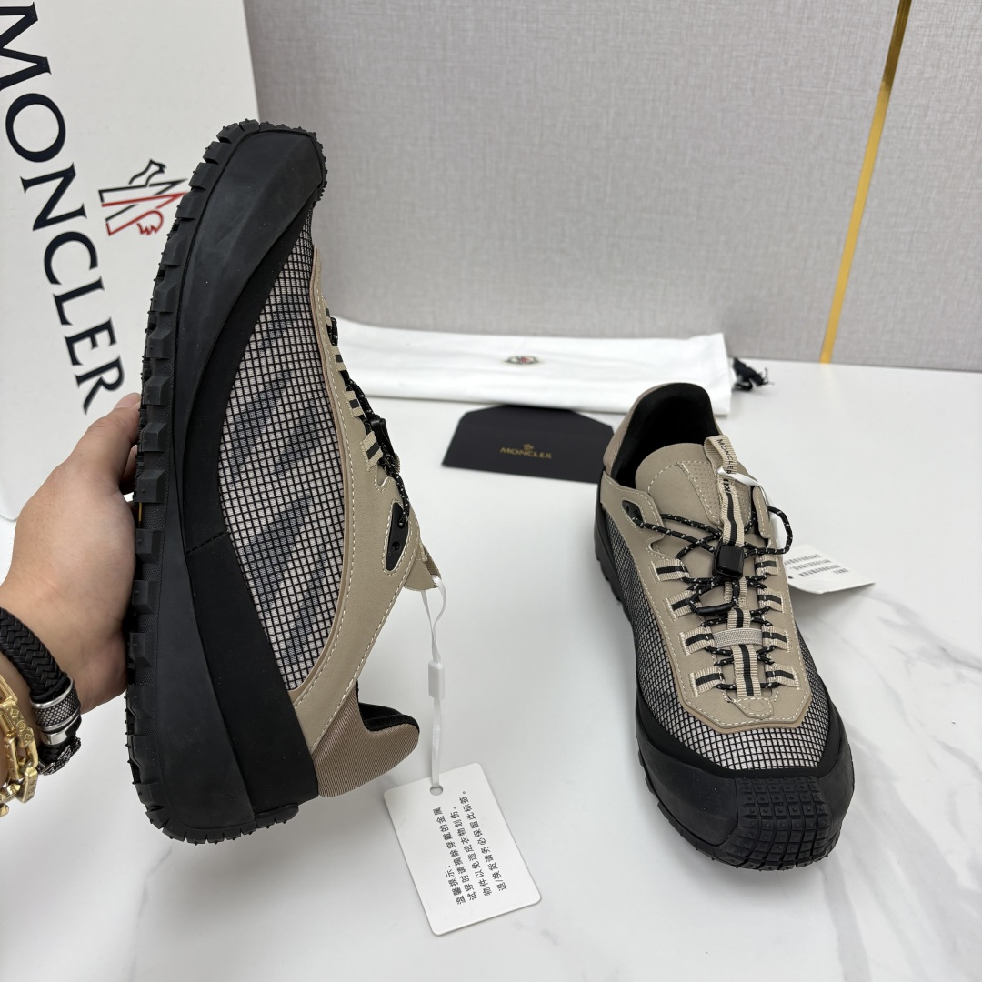 💋💍Moncle* 蒙-口 新品上新 男士运动鞋 官方 此款套穿式运动鞋的灵感源自品牌DNA,加衬元素源自 💋💍Moncle* 蒙-口 新品上新 男士运动鞋 官方 此款套穿式运动鞋的灵感源自品牌DNA,加衬元素源自