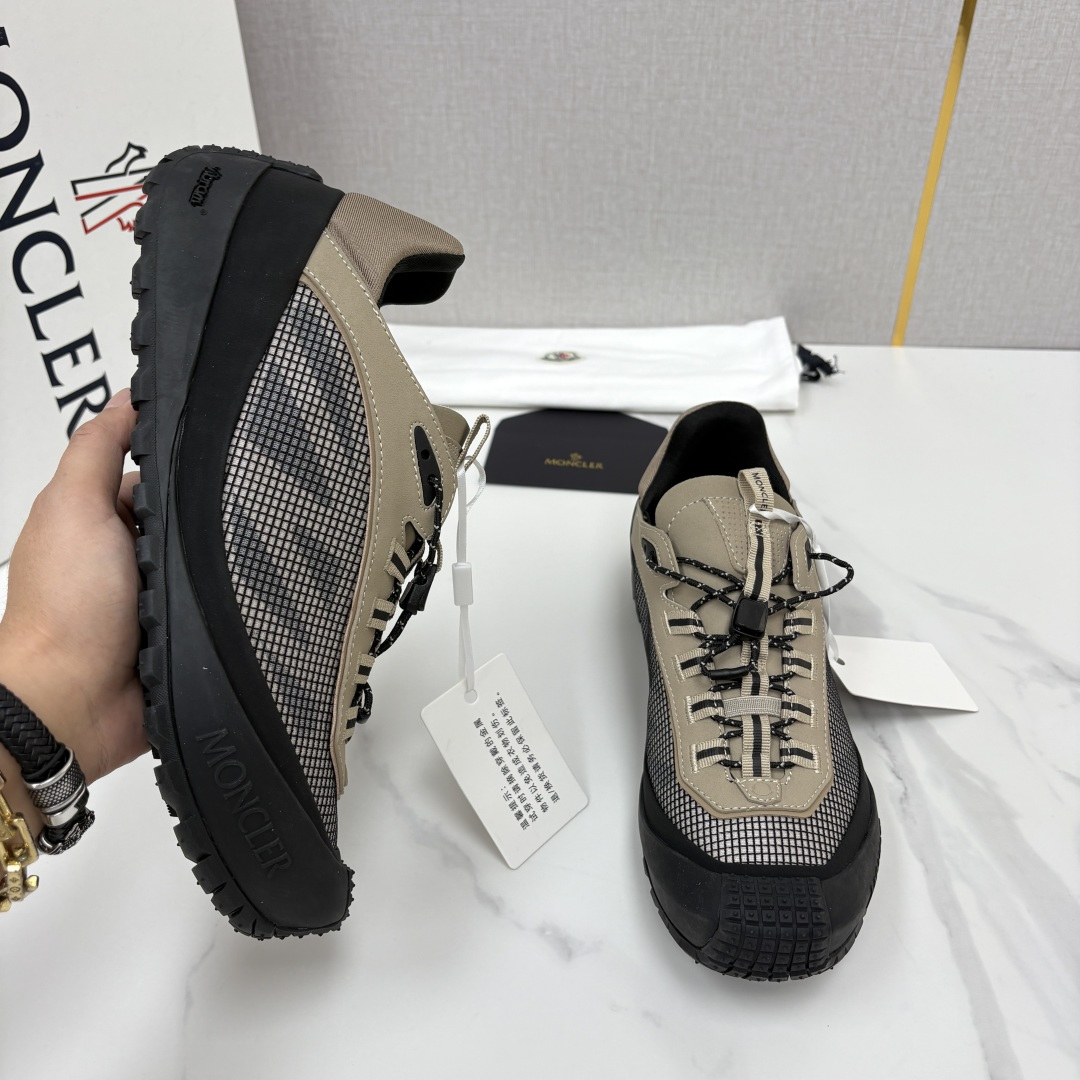 💋💍Moncle* 蒙-口 新品上新 男士运动鞋 官方 此款套穿式运动鞋的灵感源自品牌DNA,加衬元素源自 💋💍Moncle* 蒙-口 新品上新 男士运动鞋 官方 此款套穿式运动鞋的灵感源自品牌DNA,加衬元素源自