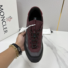 💋💍Moncle* 蒙-口 新品上新 男士运动鞋 官方 此款套穿式运动鞋的灵感源自品牌DNA,加衬元素源自 💋💍Moncle* 蒙-口 新品上新 男士运动鞋 官方 此款套穿式运动鞋的灵感源自品牌DNA,加衬元素源自