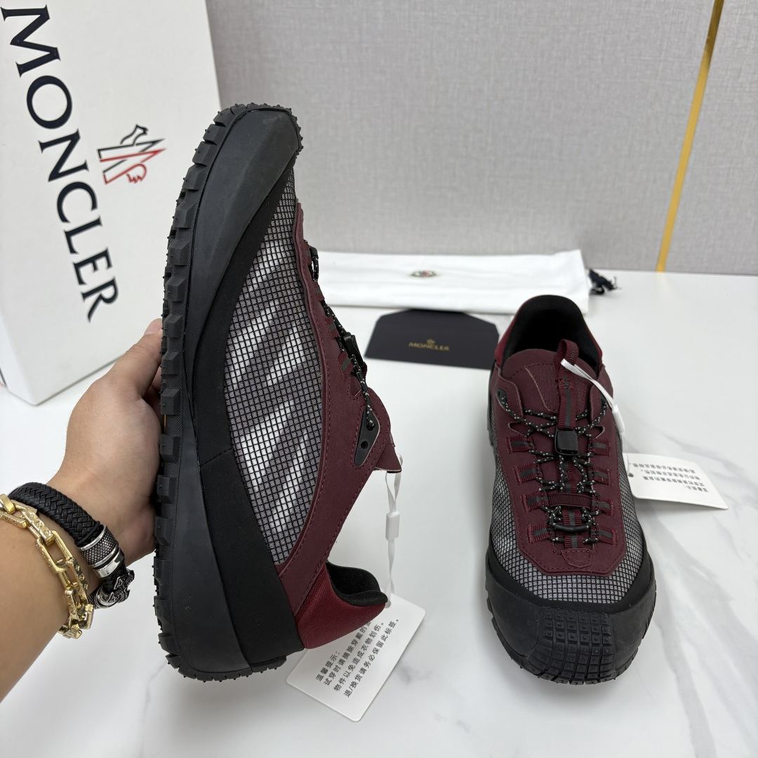 💋💍Moncle* 蒙-口 新品上新 男士运动鞋 官方 此款套穿式运动鞋的灵感源自品牌DNA,加衬元素源自 💋💍Moncle* 蒙-口 新品上新 男士运动鞋 官方 此款套穿式运动鞋的灵感源自品牌DNA,加衬元素源自