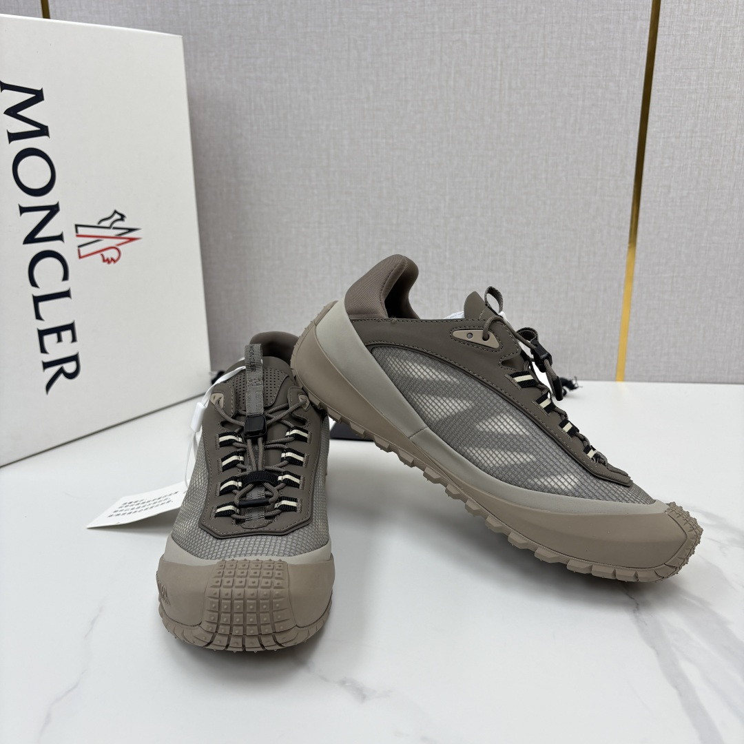 💋💍Moncle* 蒙-口 新品上新 男士运动鞋 官方 此款套穿式运动鞋的灵感源自品牌DNA,加衬元素源自 💋💍Moncle* 蒙-口 新品上新 男士运动鞋 官方 此款套穿式运动鞋的灵感源自品牌DNA,加衬元素源自