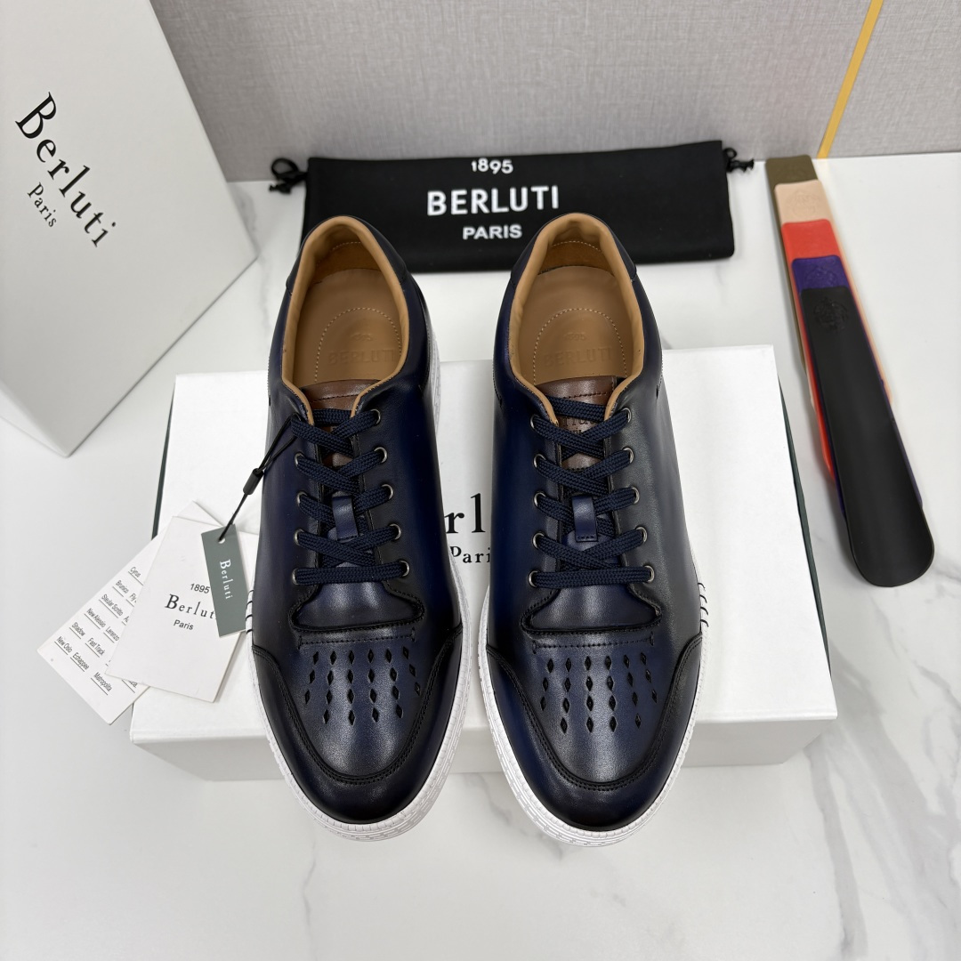 💋💍Berlut* 布鲁提 play time 休闲运动鞋板鞋 法式绅士轻奢代表作,将品牌标志性Scritto手 💋💍Berlut* 布鲁提 play time 休闲运动鞋板鞋 法式绅士轻奢代表作,将品牌标志性Scritto手