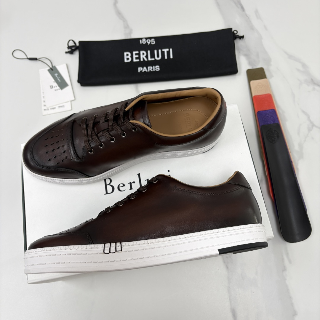 💋💍Berlut* 布鲁提 play time 休闲运动鞋板鞋 法式绅士轻奢代表作,将品牌标志性Scritto手 💋💍Berlut* 布鲁提 play time 休闲运动鞋板鞋 法式绅士轻奢代表作,将品牌标志性Scritto手
