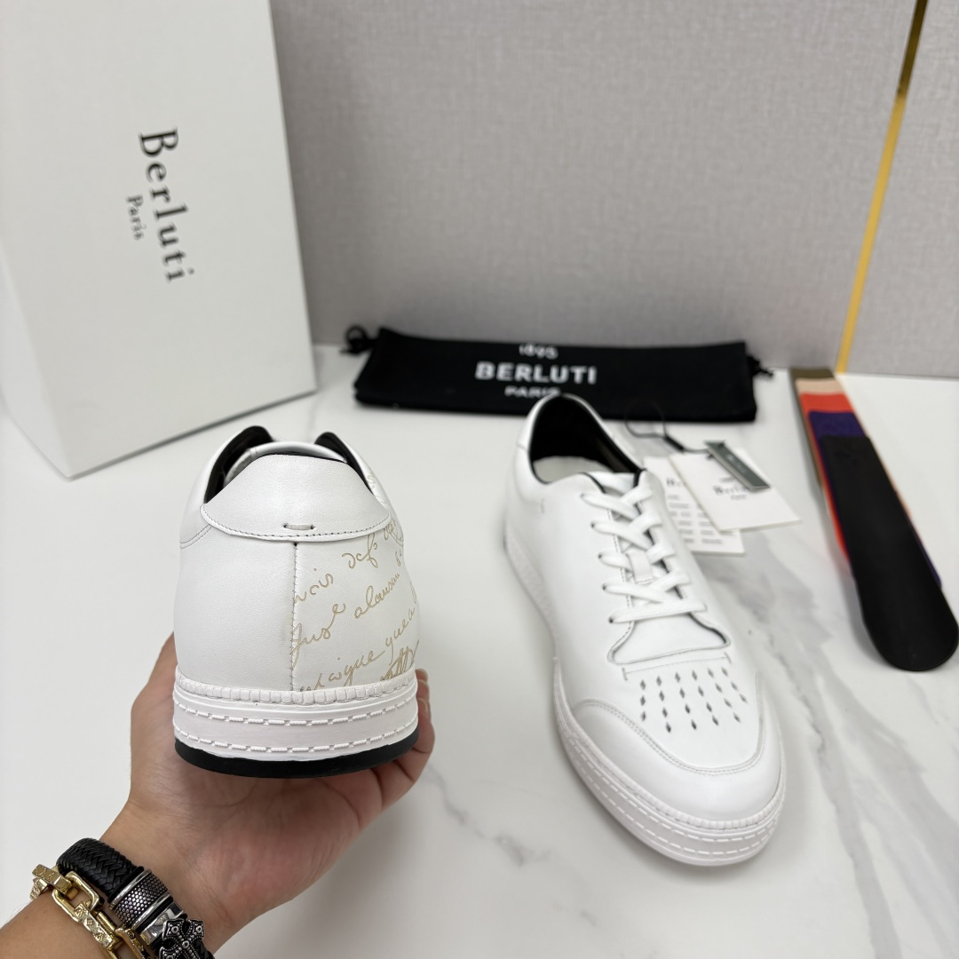 💋💍Berlut* 布鲁提 play time 休闲运动鞋板鞋 法式绅士轻奢代表作,将品牌标志性Scritto手 💋💍Berlut* 布鲁提 play time 休闲运动鞋板鞋 法式绅士轻奢代表作,将品牌标志性Scritto手