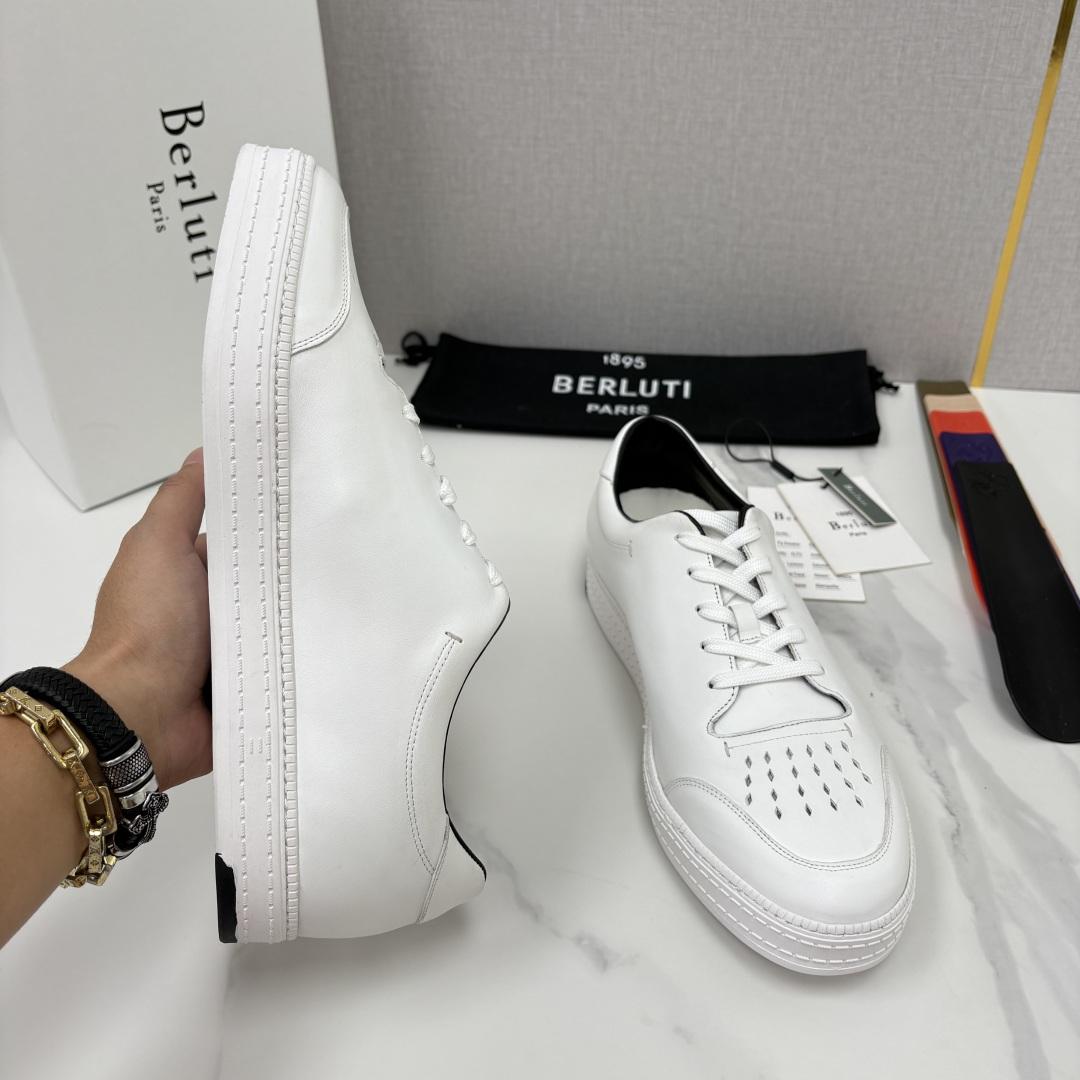 💋💍Berlut* 布鲁提 play time 休闲运动鞋板鞋 法式绅士轻奢代表作,将品牌标志性Scritto手 💋💍Berlut* 布鲁提 play time 休闲运动鞋板鞋 法式绅士轻奢代表作,将品牌标志性Scritto手