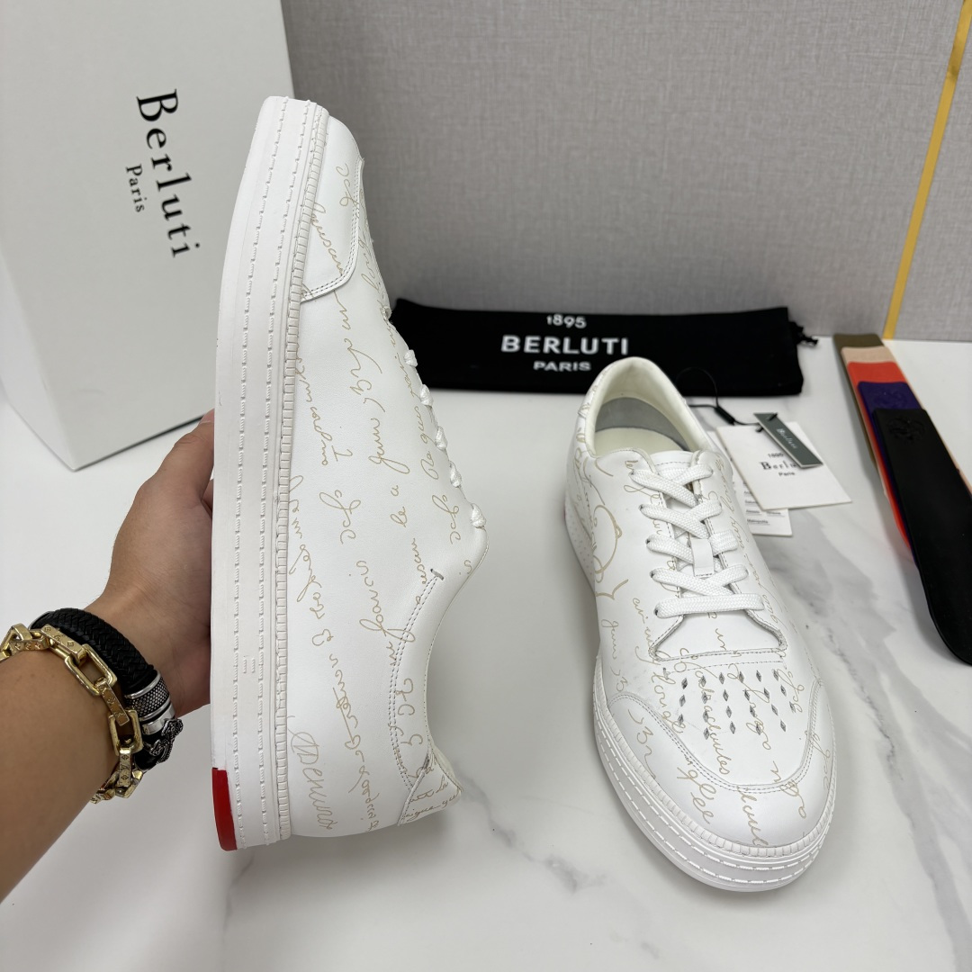 💋💍Berlut* 布鲁提 play time 休闲运动鞋板鞋 法式绅士轻奢代表作,将品牌标志性Scritto手 💋💍Berlut* 布鲁提 play time 休闲运动鞋板鞋 法式绅士轻奢代表作,将品牌标志性Scritto手