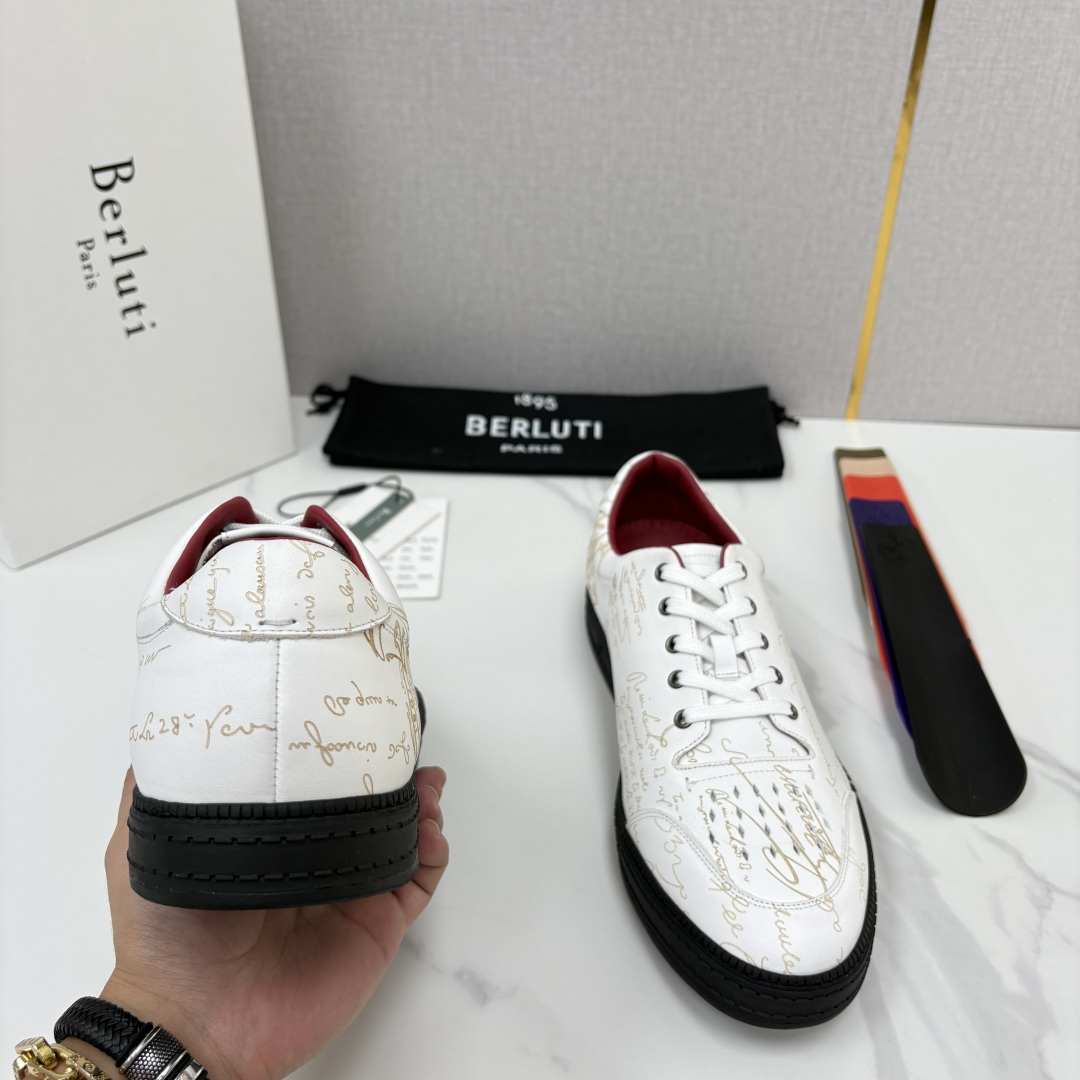 💋💍Berlut* 布鲁提 play time 休闲运动鞋板鞋 法式绅士轻奢代表作,将品牌标志性Scritto手 💋💍Berlut* 布鲁提 play time 休闲运动鞋板鞋 法式绅士轻奢代表作,将品牌标志性Scritto手