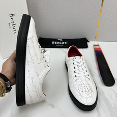 💋💍Berlut* 布鲁提 play time 休闲运动鞋板鞋 法式绅士轻奢代表作,将品牌标志性Scritto手 💋💍Berlut* 布鲁提 play time 休闲运动鞋板鞋 法式绅士轻奢代表作,将品牌标志性Scritto手