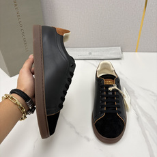 💋💍BC家 Brunello Cucinell* 低调奢华款 新品男款板鞋出货! 此款平底运动鞋面料采用意大利进口 💋💍BC家 Brunello Cucinell* 低调奢华款 新品男款板鞋出货! 此款平底运动鞋面料采用意大利进口