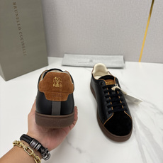 💋💍BC家 Brunello Cucinell* 低调奢华款 新品男款板鞋出货! 此款平底运动鞋面料采用意大利进口 💋💍BC家 Brunello Cucinell* 低调奢华款 新品男款板鞋出货! 此款平底运动鞋面料采用意大利进口