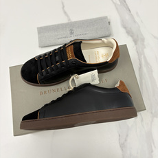 💋💍BC家 Brunello Cucinell* 低调奢华款 新品男款板鞋出货! 此款平底运动鞋面料采用意大利进口 💋💍BC家 Brunello Cucinell* 低调奢华款 新品男款板鞋出货! 此款平底运动鞋面料采用意大利进口