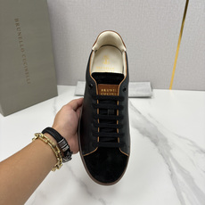 💋💍BC家 Brunello Cucinell* 低调奢华款 新品男款板鞋出货! 此款平底运动鞋面料采用意大利进口 💋💍BC家 Brunello Cucinell* 低调奢华款 新品男款板鞋出货! 此款平底运动鞋面料采用意大利进口