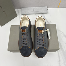 💋💍BC家 Brunello Cucinell* 低调奢华款 新品男款板鞋出货! 此款平底运动鞋面料采用意大利进口 💋💍BC家 Brunello Cucinell* 低调奢华款 新品男款板鞋出货! 此款平底运动鞋面料采用意大利进口