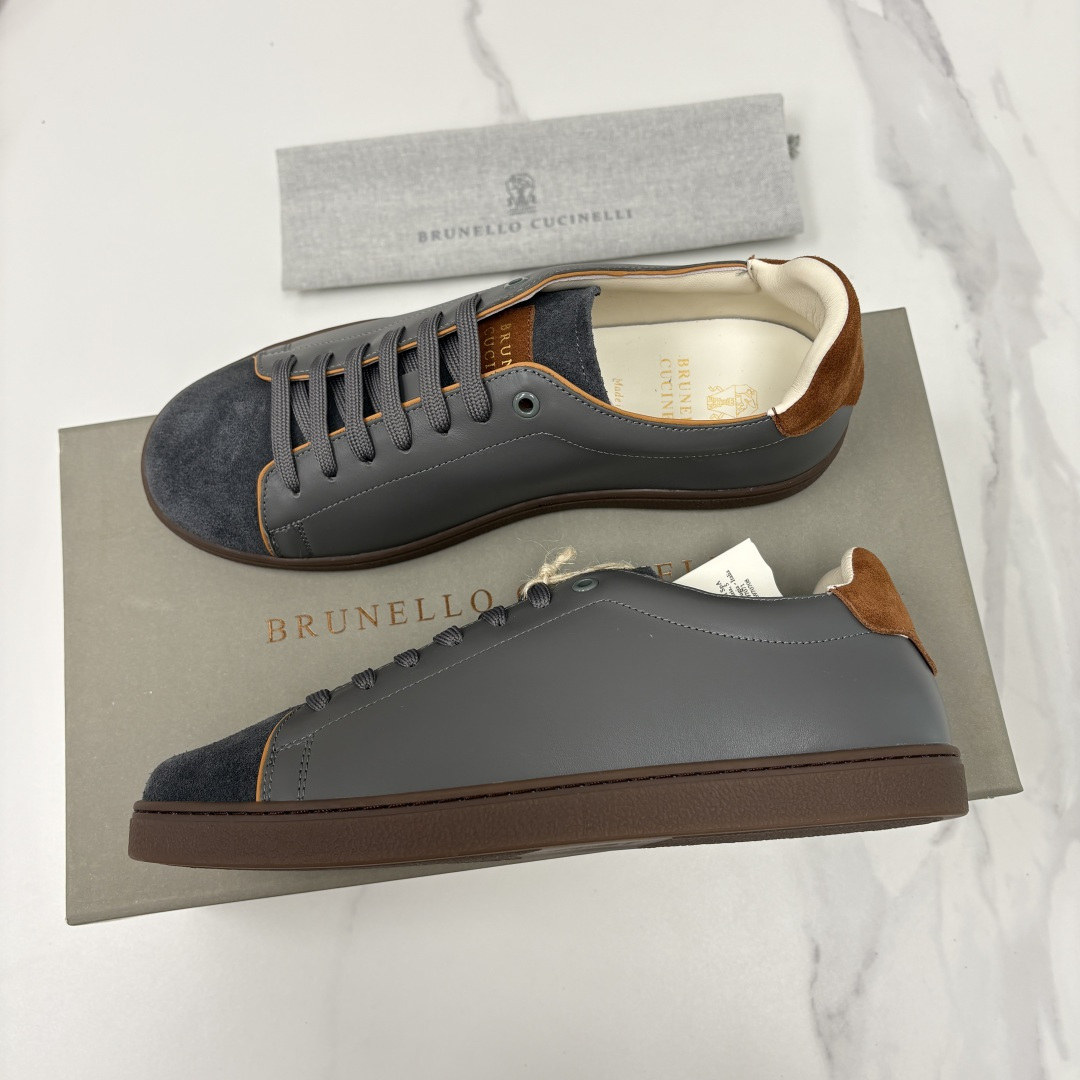 💋💍BC家 Brunello Cucinell*  低调奢华款  新品男款板鞋出货！  此款平底运动鞋面料采用意大利进口