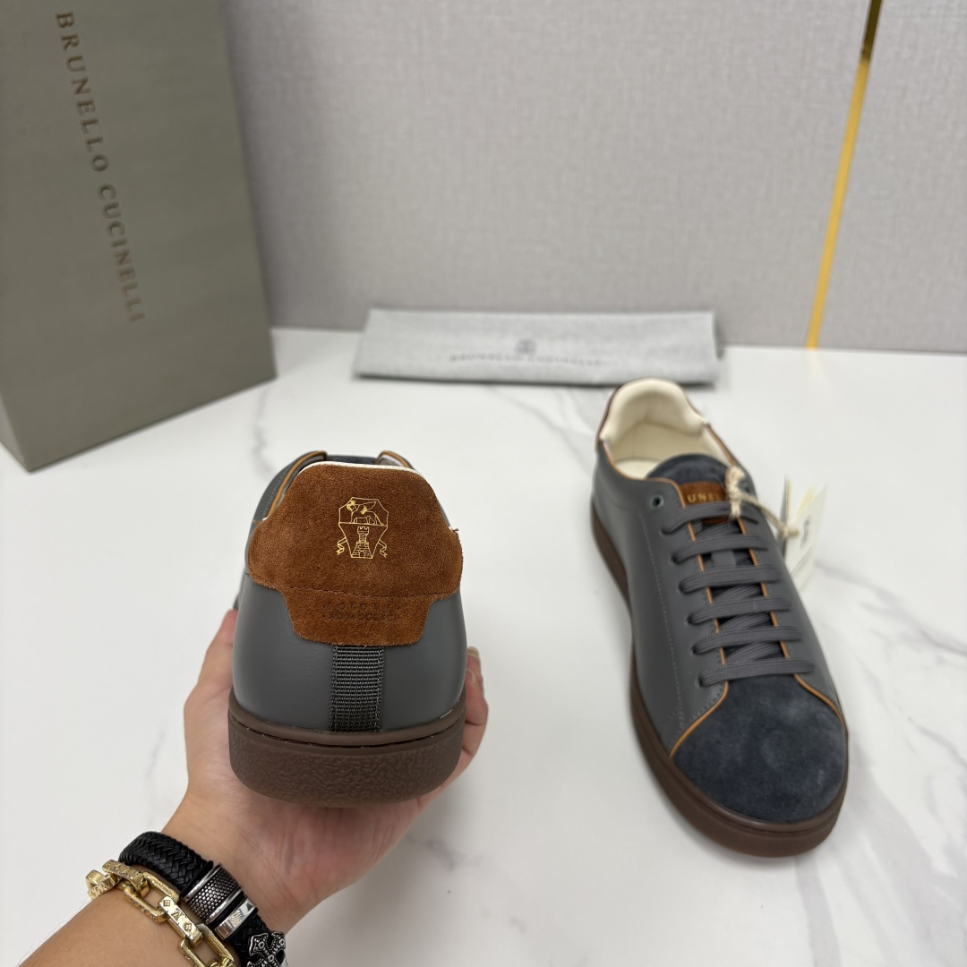 💋💍BC家 Brunello Cucinell*  低调奢华款  新品男款板鞋出货！  此款平底运动鞋面料采用意大利进口