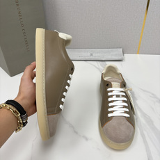 💋💍BC家 Brunello Cucinell* 低调奢华款 新品男款板鞋出货! 此款平底运动鞋面料采用意大利进口 💋💍BC家 Brunello Cucinell* 低调奢华款 新品男款板鞋出货! 此款平底运动鞋面料采用意大利进口