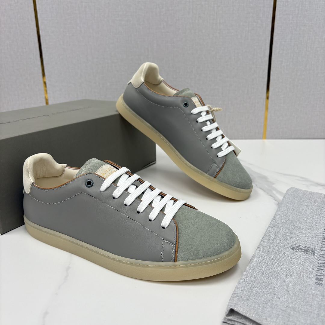 💋💍BC家 Brunello Cucinell* 低调奢华款 新品男款板鞋出货! 此款平底运动鞋面料采用意大利进口 💋💍BC家 Brunello Cucinell* 低调奢华款 新品男款板鞋出货! 此款平底运动鞋面料采用意大利进口
