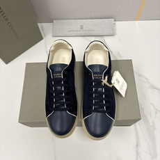 💋💍BC家 Brunello Cucinell* 低调奢华款 新品男款板鞋出货! 此款平底运动鞋面料采用意大利进口 💋💍BC家 Brunello Cucinell* 低调奢华款 新品男款板鞋出货! 此款平底运动鞋面料采用意大利进口