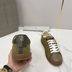 💋💍BC家 Brunello Cucinell* 低调奢华款 新品男款板鞋出货! 此款平底运动鞋面料采用意大利进口 💋💍BC家 Brunello Cucinell* 低调奢华款 新品男款板鞋出货! 此款平底运动鞋面料采用意大利进口