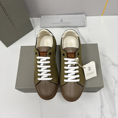💋💍BC家 Brunello Cucinell* 低调奢华款 新品男款板鞋出货! 此款平底运动鞋面料采用意大利进口 💋💍BC家 Brunello Cucinell* 低调奢华款 新品男款板鞋出货! 此款平底运动鞋面料采用意大利进口