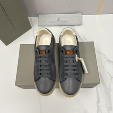 💋💍BC家 Brunello Cucinell* 低调奢华款 新品男款板鞋出货! 此款平底运动鞋面料采用意大利进口 💋💍BC家 Brunello Cucinell* 低调奢华款 新品男款板鞋出货! 此款平底运动鞋面料采用意大利进口