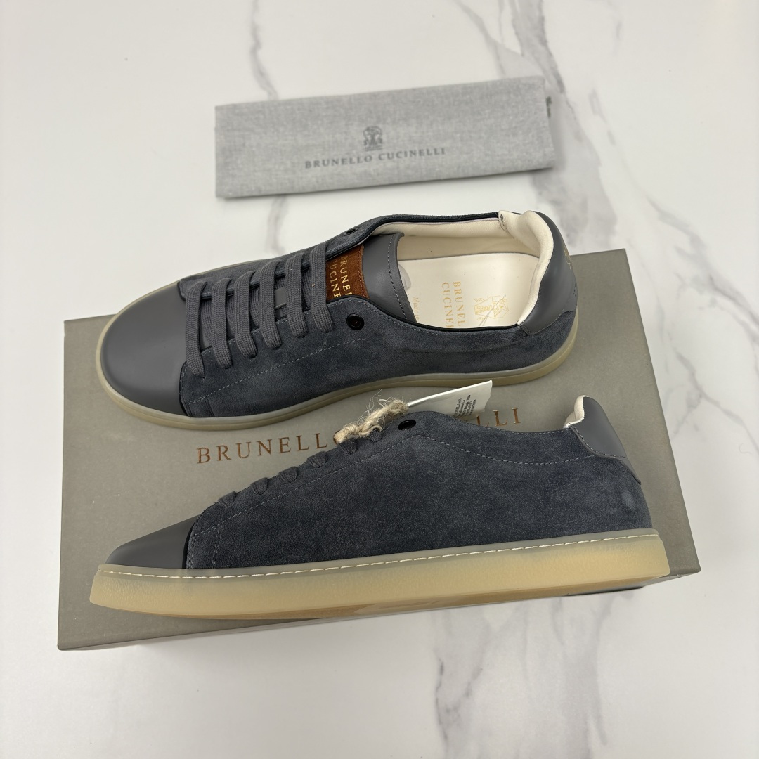 💋💍BC家 Brunello Cucinell* 低调奢华款 新品男款板鞋出货! 此款平底运动鞋面料采用意大利进口 💋💍BC家 Brunello Cucinell* 低调奢华款 新品男款板鞋出货! 此款平底运动鞋面料采用意大利进口