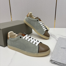 💋💍BC家 Brunello Cucinell* 低调奢华款 新品男款板鞋出货! 此款平底运动鞋面料采用意大利进口 💋💍BC家 Brunello Cucinell* 低调奢华款 新品男款板鞋出货! 此款平底运动鞋面料采用意大利进口