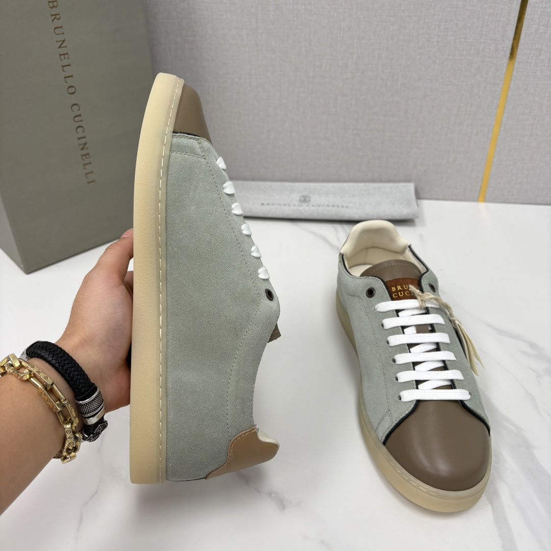 💋💍BC家 Brunello Cucinell* 低调奢华款 新品男款板鞋出货! 此款平底运动鞋面料采用意大利进口 💋💍BC家 Brunello Cucinell* 低调奢华款 新品男款板鞋出货! 此款平底运动鞋面料采用意大利进口