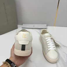 💋💍BC家 Brunello Cucinell* 低调奢华款 新品男款板鞋出货! 此款平底运动鞋面料采用意大利进口 💋💍BC家 Brunello Cucinell* 低调奢华款 新品男款板鞋出货! 此款平底运动鞋面料采用意大利进口