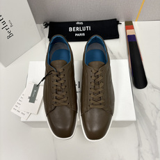💋💍Berlut* 布鲁提 新款刀锋造型板鞋来袭 新品Stellar小牛荔枝纹皮休闲运动鞋 官方 23,700 💋💍Berlut* 布鲁提 新款刀锋造型板鞋来袭 新品Stellar小牛荔枝纹皮休闲运动鞋 官方 23,700