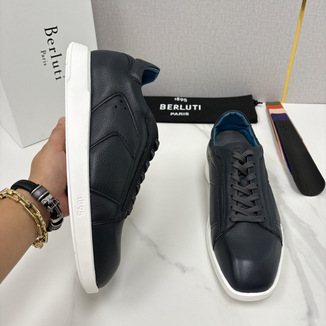 💋💍Berlut* 布鲁提 新款刀锋造型板鞋来袭 新品Stellar小牛荔枝纹皮休闲运动鞋 官方 23,700 💋💍Berlut* 布鲁提 新款刀锋造型板鞋来袭 新品Stellar小牛荔枝纹皮休闲运动鞋 官方 23,700