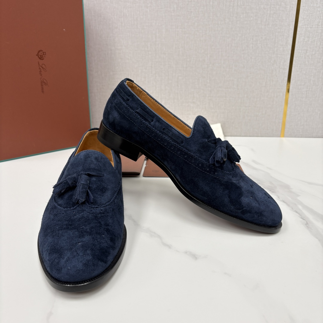 💋💍LP家新品 Loro Pian* 诺悠*翩雅 休闲一脚蹬乐福皮鞋鞋 选用牛皮磨砂牛皮打造 独特的质感 💋💍LP家新品 Loro Pian* 诺悠*翩雅 休闲一脚蹬乐福皮鞋鞋 选用牛皮磨砂牛皮打造 独特的质感