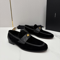 💋💍D&G 杜嘉-班纳 Dolce&Gabban* 莫卡辛便鞋 男士乐福鞋皮鞋 以全新版本创意呈现。D G金属英文 💋💍D&G 杜嘉-班纳 Dolce&Gabban* 莫卡辛便鞋 男士乐福鞋皮鞋 以全新版本创意呈现。D G金属英文