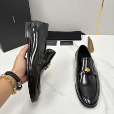 💋💍D&G 杜嘉-班纳 Dolce&Gabban* 莫卡辛便鞋 男士乐福鞋皮鞋 以全新版本创意呈现。D G金属英文 💋💍D&G 杜嘉-班纳 Dolce&Gabban* 莫卡辛便鞋 男士乐福鞋皮鞋 以全新版本创意呈现。D G金属英文