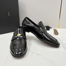 💋💍D&G 杜嘉-班纳 Dolce&Gabban* 莫卡辛便鞋 男士乐福鞋皮鞋 以全新版本创意呈现。D G金属英文 💋💍D&G 杜嘉-班纳 Dolce&Gabban* 莫卡辛便鞋 男士乐福鞋皮鞋 以全新版本创意呈现。D G金属英文