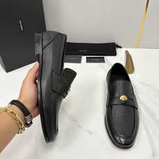 💋💍D&G 杜嘉-班纳 Dolce&Gabban* 莫卡辛便鞋 男士乐福鞋皮鞋 以全新版本创意呈现。D G金属英文 💋💍D&G 杜嘉-班纳 Dolce&Gabban* 莫卡辛便鞋 男士乐福鞋皮鞋 以全新版本创意呈现。D G金属英文