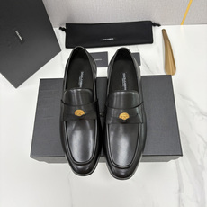 💋💍D&G 杜嘉-班纳 Dolce&Gabban* 莫卡辛便鞋 男士乐福鞋皮鞋 以全新版本创意呈现。D G金属英文 💋💍D&G 杜嘉-班纳 Dolce&Gabban* 莫卡辛便鞋 男士乐福鞋皮鞋 以全新版本创意呈现。D G金属英文