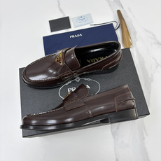 💋💍P家新品 Prad* 普拉-达 新款Saffiano系列男士乐福鞋皮鞋 以开边珠雾面皮、小牛皮、反毛皮为鞋面 💋💍P家新品 Prad* 普拉-达 新款Saffiano系列男士乐福鞋皮鞋 以开边珠雾面皮、小牛皮、反毛皮为鞋面