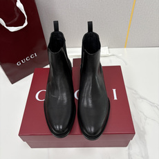 💋💍G家新品 Gucc* 古-驰 男士新款皮革弹力套穿皮靴 这款全新的切尔西踝靴 采用进口牛皮/反毛皮 💋💍G家新品 Gucc* 古-驰 男士新款皮革弹力套穿皮靴 这款全新的切尔西踝靴 采用进口牛皮/反毛皮