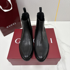 💋💍G家新品 Gucc* 古-驰 男士新款皮革弹力套穿皮靴 这款全新的切尔西踝靴 采用进口牛皮/反毛皮 💋💍G家新品 Gucc* 古-驰 男士新款皮革弹力套穿皮靴 这款全新的切尔西踝靴 采用进口牛皮/反毛皮