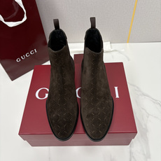 💋💍G家新品 Gucc* 古-驰 男士新款皮革弹力套穿皮靴 这款全新的切尔西踝靴 采用进口牛皮/反毛皮 💋💍G家新品 Gucc* 古-驰 男士新款皮革弹力套穿皮靴 这款全新的切尔西踝靴 采用进口牛皮/反毛皮