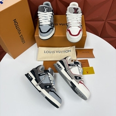 💋💍L家新品 L*V 路易~当季新品上架 TRAINER 系列运动鞋 官方 10,200 本款Trainer 💋💍L家新品 L*V 路易~当季新品上架 TRAINER 系列运动鞋 官方 10,200 本款Trainer