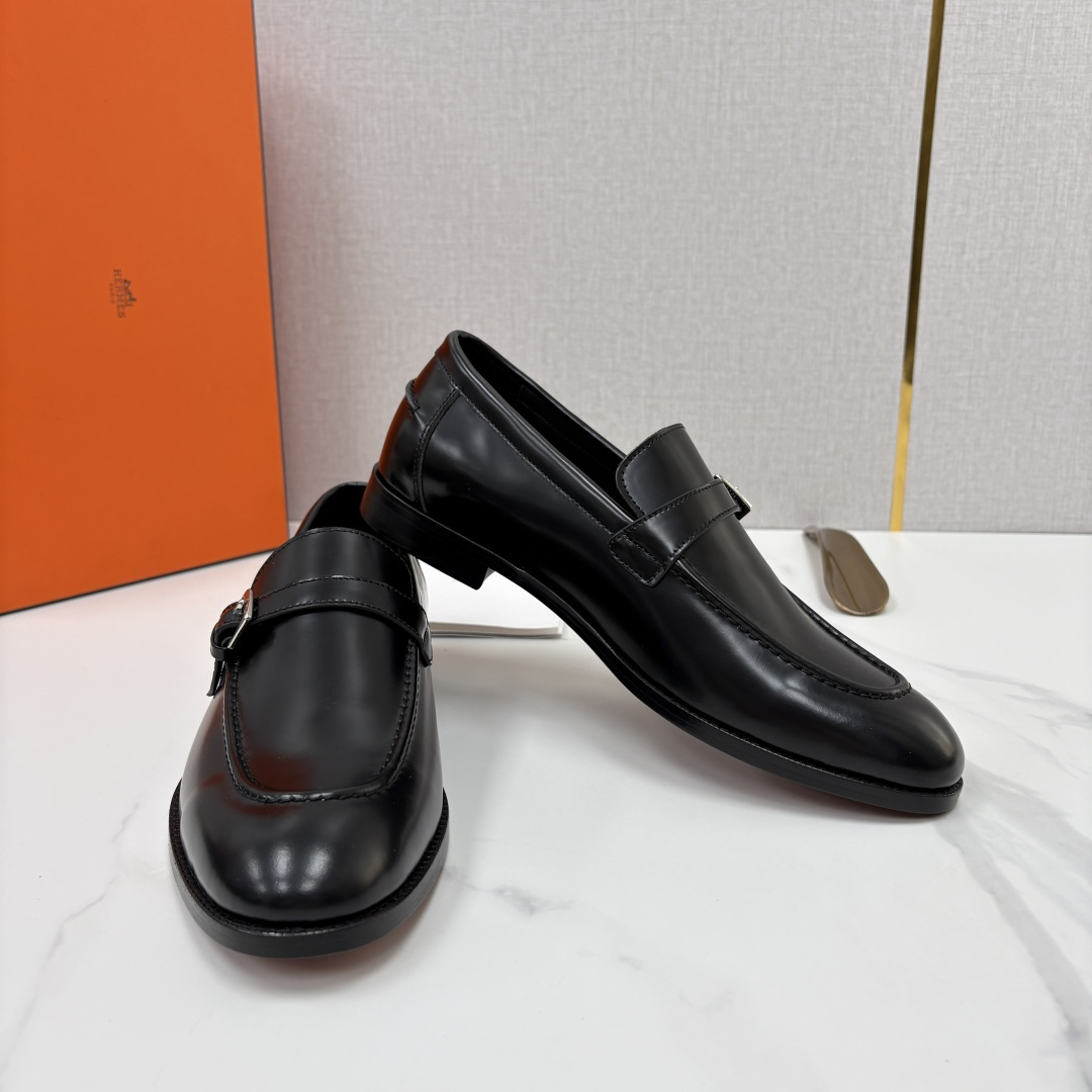 💋💍H家 Herme*/爱马-仕 新品Paris乐福鞋皮鞋  官方 9,800   采用进口牛皮/开边珠亮皮/粒面牛皮/