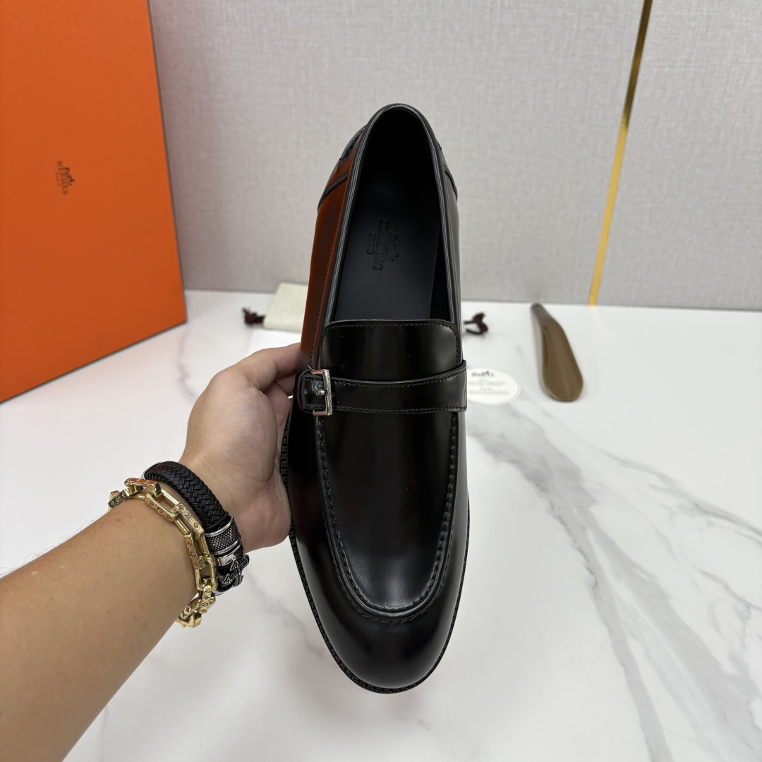 💋💍H家 Herme*/爱马-仕 新品Paris乐福鞋皮鞋  官方 9,800   采用进口牛皮/开边珠亮皮/粒面牛皮/