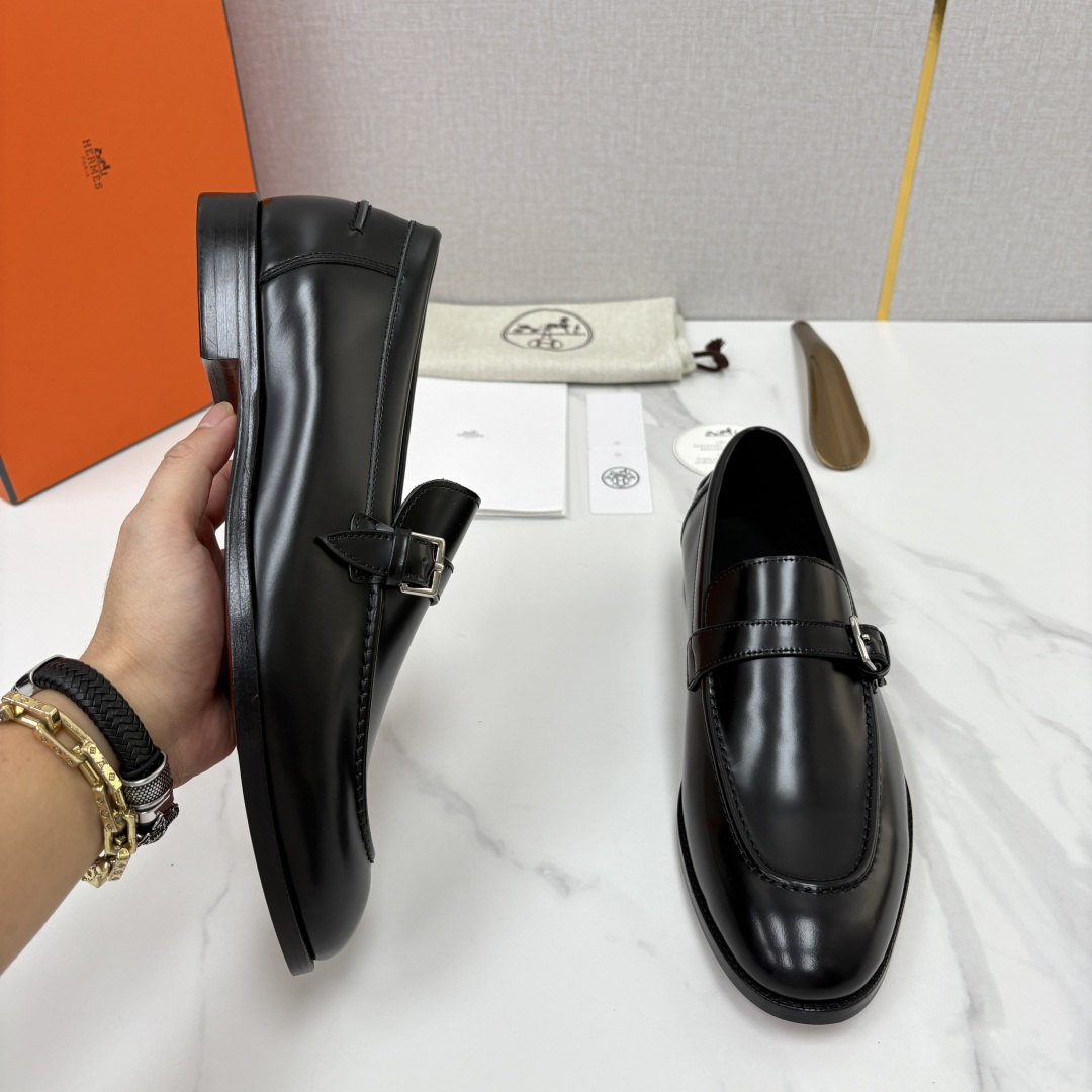 💋💍H家 Herme*/爱马-仕 新品Paris乐福鞋皮鞋  官方 9,800   采用进口牛皮/开边珠亮皮/粒面牛皮/