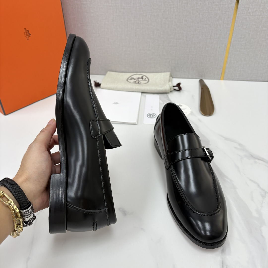 💋💍H家 Herme*/爱马-仕 新品Paris乐福鞋皮鞋  官方 9,800   采用进口牛皮/开边珠亮皮/粒面牛皮/