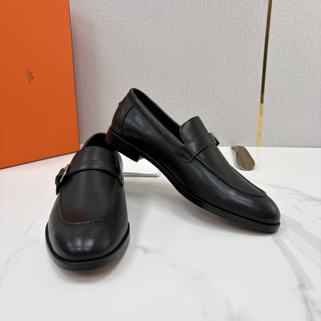 💋💍H家 Herme*/爱马-仕 新品Paris乐福鞋皮鞋  官方 9,800   采用进口牛皮/开边珠亮皮/粒面牛皮/