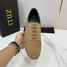 💋💍ZL家新品 Zill* 兹-利 是1970创立的法国奢侈男装品牌 缝线装饰男士休闲运动鞋 当法式奢华邂逅意式 💋💍ZL家新品 Zill* 兹-利 是1970创立的法国奢侈男装品牌 缝线装饰男士休闲运动鞋 当法式奢华邂逅意式